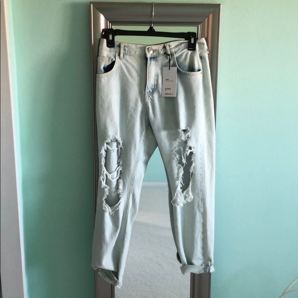 Boyfriend jeans - light wash, distressed